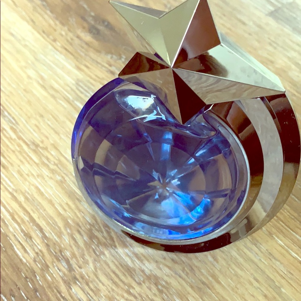 ANGEL BY THIERRY MUGLER